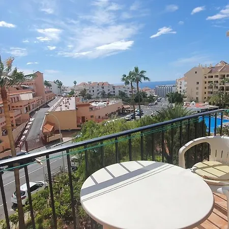 Castle Harbour Studio In Los Cristianos *