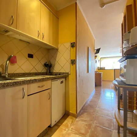 Castle Harbour Studio In Los Cristianos * Los Cristianos (Tenerife)