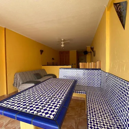 Castle Harbour Studio In Los Cristianos Lägenhet *