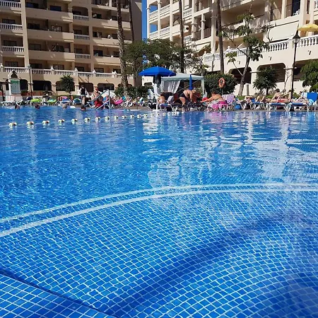 Castle Harbour Studio In Los Cristianos Lägenhet